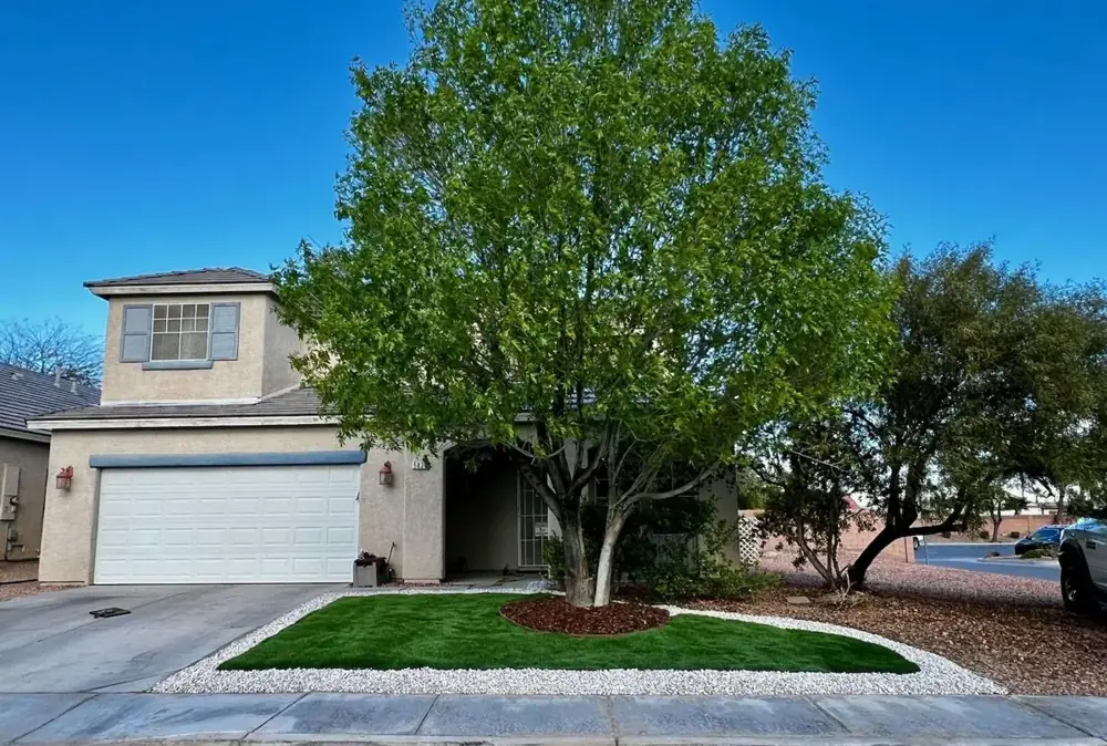 Artificial turf front yard installed by BuyTurf.Vegas in Las Vegas